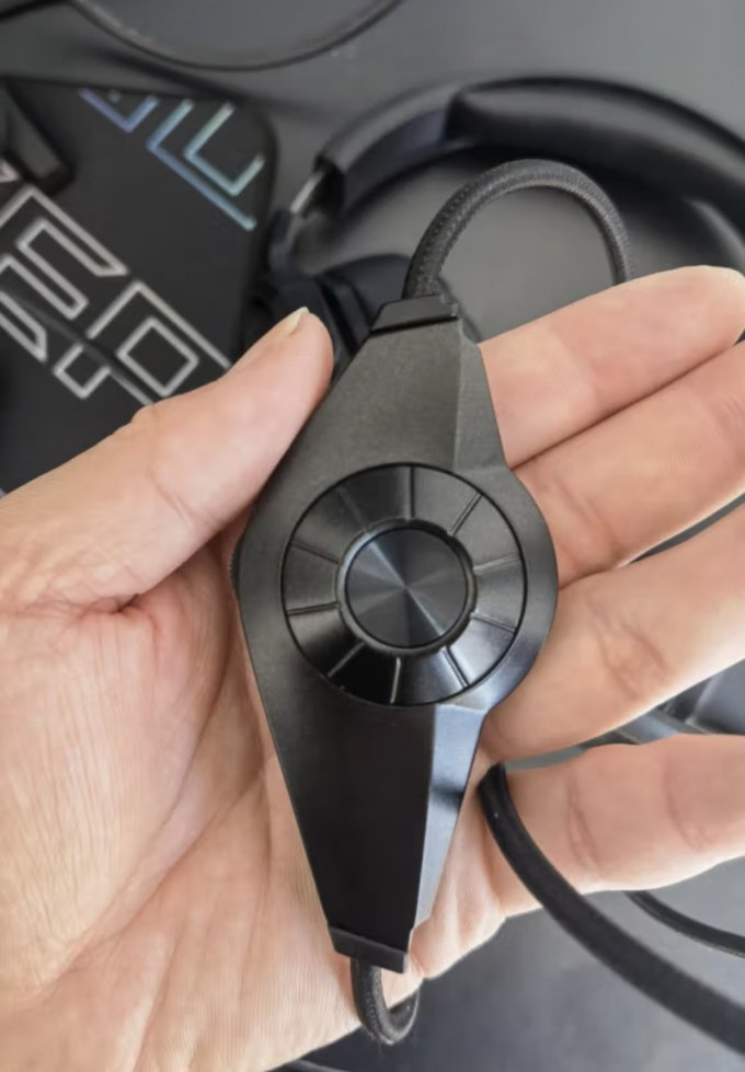 西伯利亚头戴式耳机