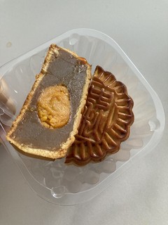 一折吃到了流油的蛋黄莲蓉月饼🥮