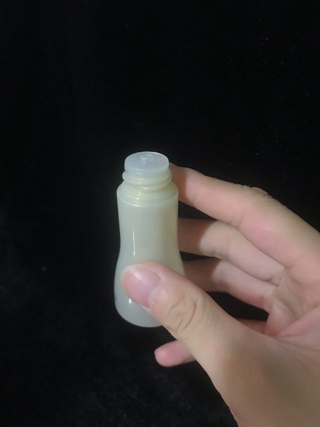 小巧的sum37爽肤水乳液