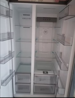 美的(Midea)果润精储596升变频一级能效对开