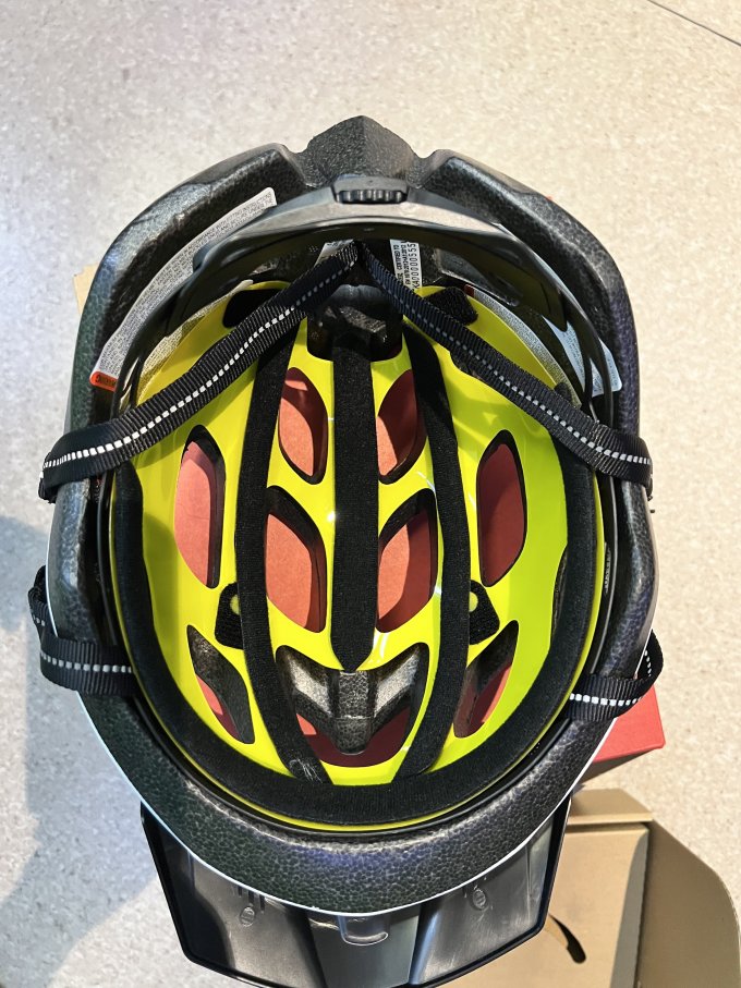 骑行头盔升级399入闪电chamomixmips