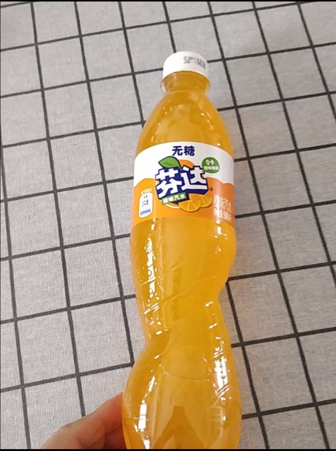 芬达碳酸饮料