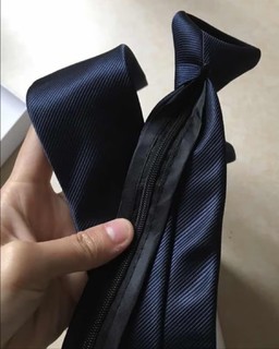 简单方便的拉链领带