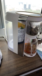 爱喝茶的家里，怎么能缺鸣盏茶饮机？