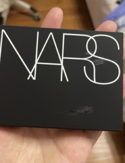 Nars 粉饼