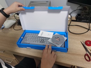 杜伽K320W机械键盘开箱