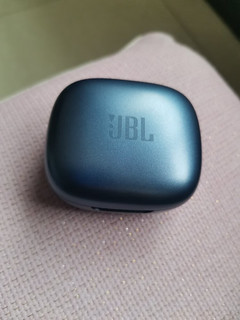 JBL 佩戴舒适耳机