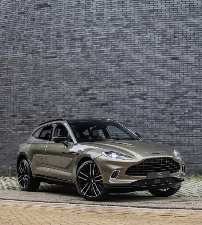 阿斯顿·马丁suv
