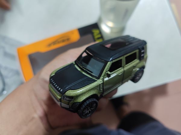 半个巴掌大的回力车～娃觉得还行