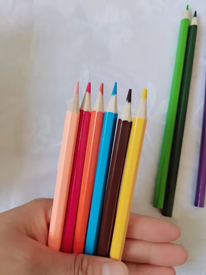 得力水彩笔怎么样 得力彩铅小学生画画专用48色油性水溶性彩色_什么