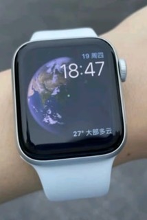 Apple Watch SE 智能手表 GPS款 40毫米