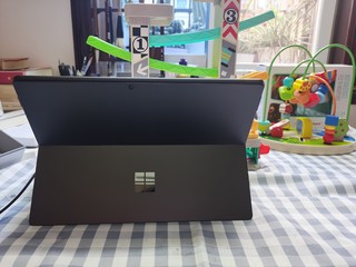 5889的surface pro8，你们说香吗？