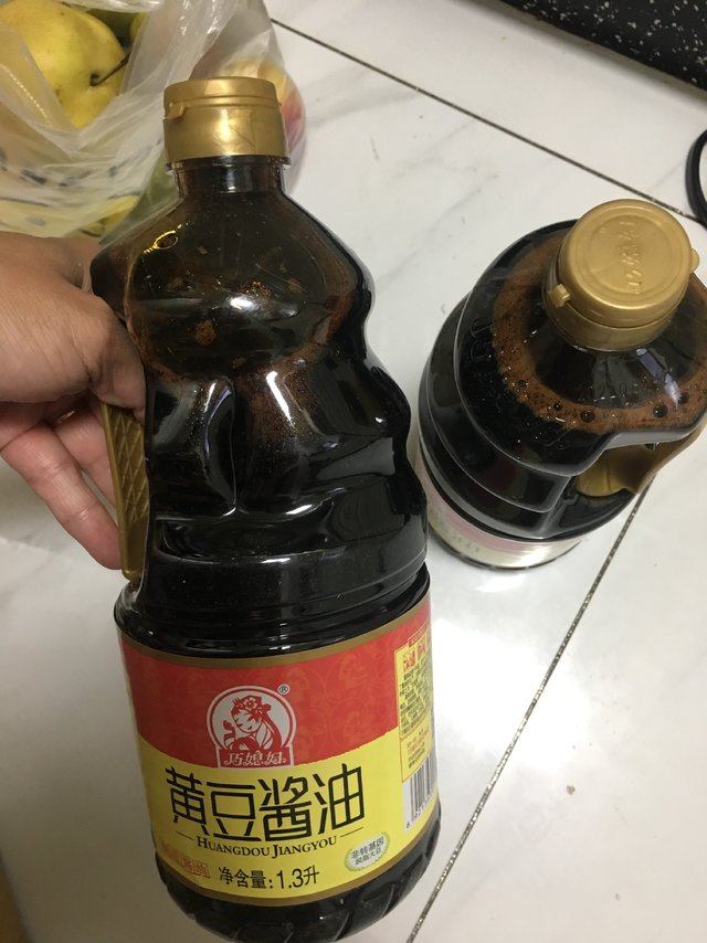 新鲜度：巧媳妇儿黄豆酱油味道正，已多次回