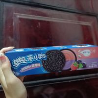 ​奥利奥草莓+蓝莓​饼干
