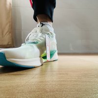 科技与狠活：氢风科技5.0跑步鞋