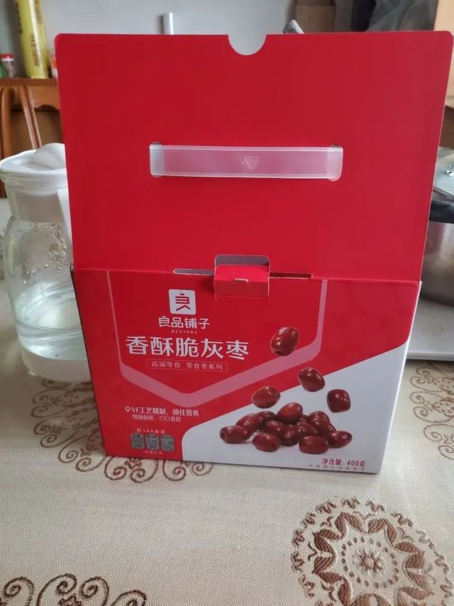 香香脆脆，大品牌的食品吃起来放心