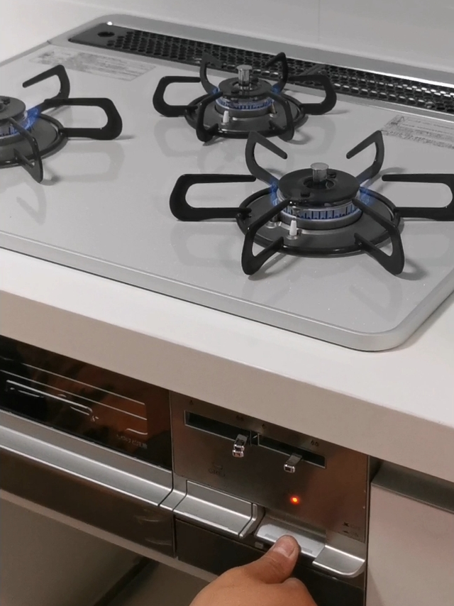 百乐满PALOMA BRILLIO燃气灶顺利点火