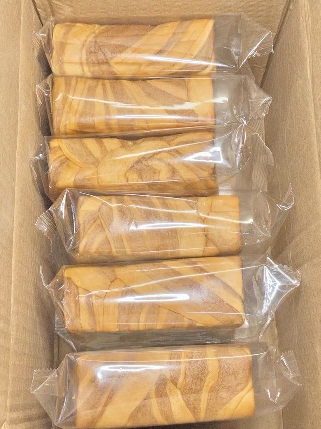 3r不到，记不清拼多少箱了