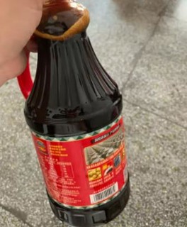 经常买的厨邦酱油，精品生抽特级酿造