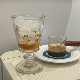 第一次手磨豆子来做拿铁☕️