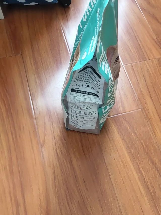 价格实惠，猫咪很喜欢吃