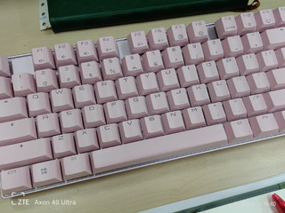 樱桃MX8.2TKL，粉色机械键盘