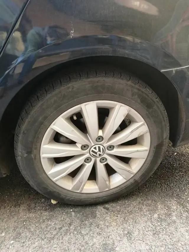 舒适驾驶型豪华轮胎。