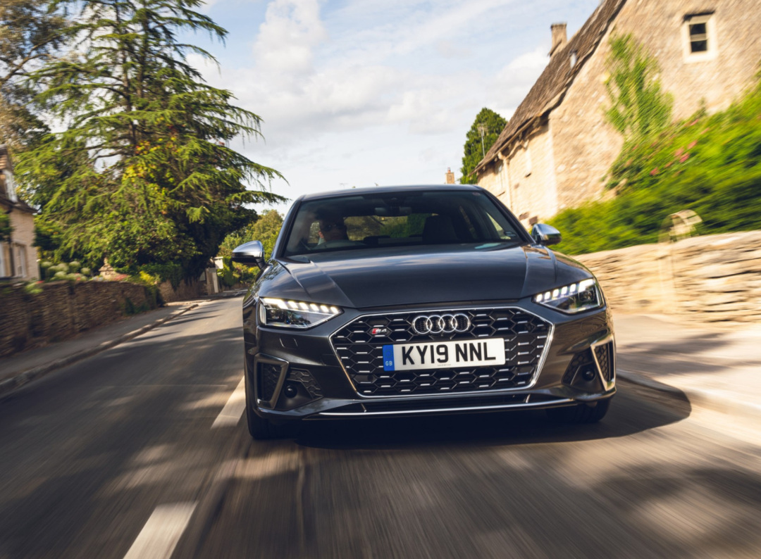 新款奥迪s4正式上市,售价48.88万元,搭载3.0t v6发动机