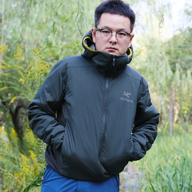 一“鸟”难求？1200块买到始祖鸟Atom ，简直赚到了！