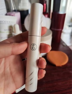 用过的最好的睫毛膏，十分好用睫毛又长又翘