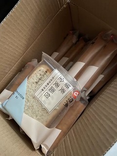 入口软软的很好吃，全麦的淡淡香甜