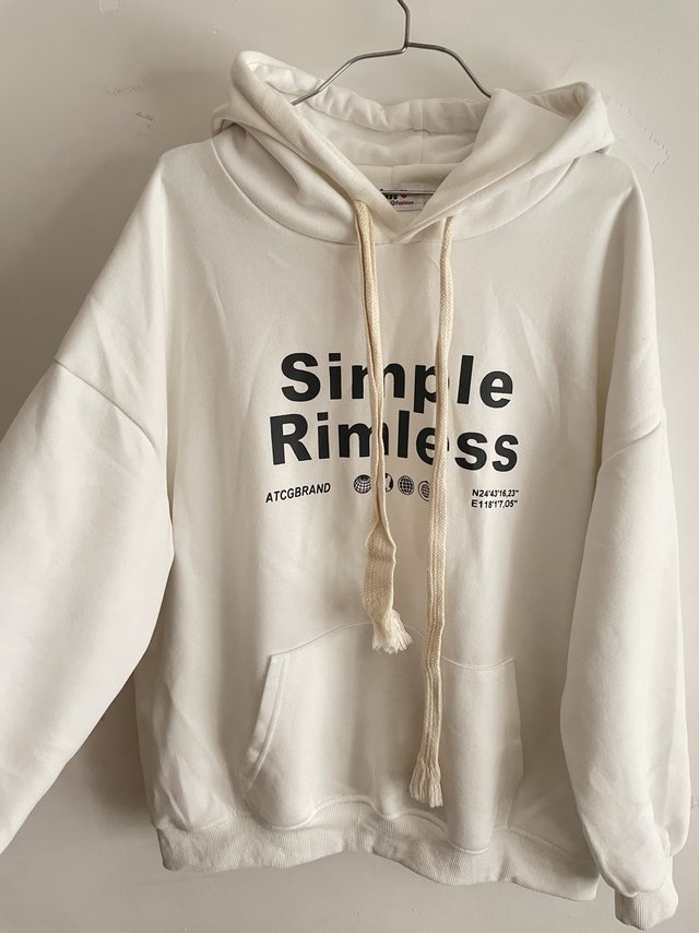 性价比超高的慵懒连帽卫衣