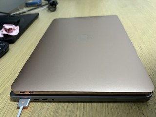 MacBook pro 14 和 M1 air简评对比