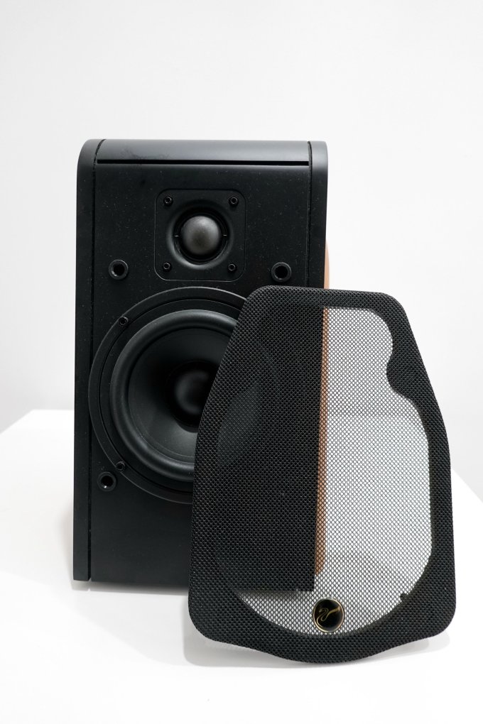 惠威多媒体音箱