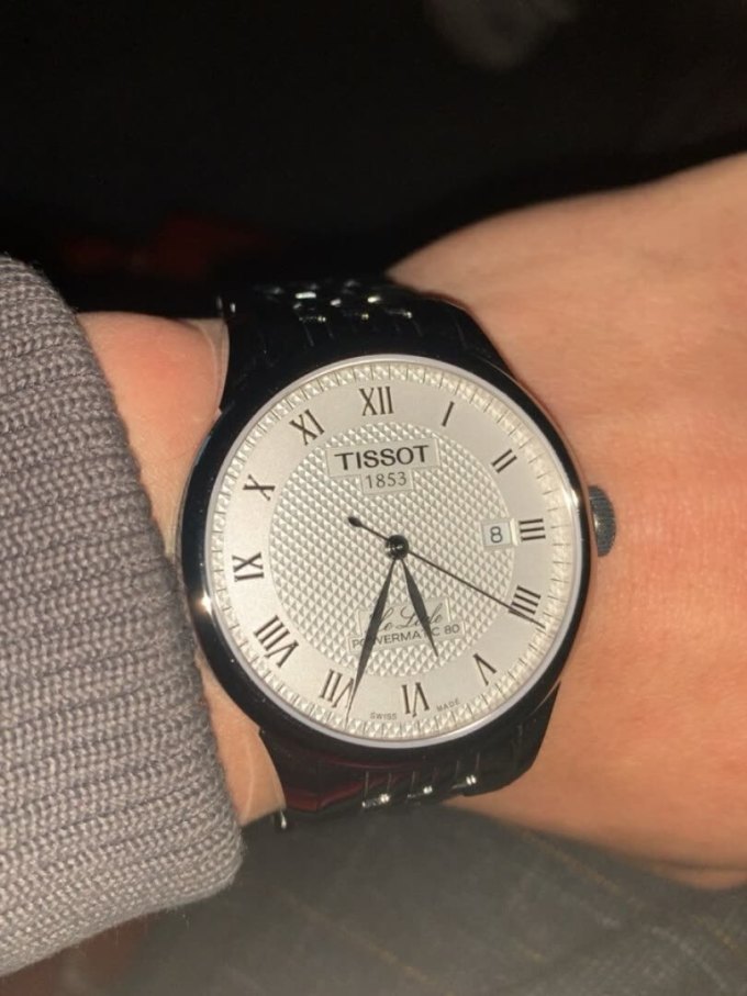 天梭男款机械表