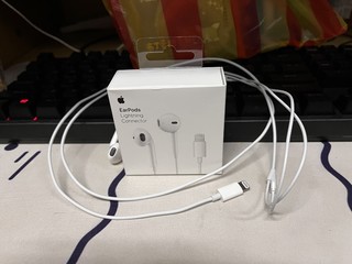 苹果闪电接口的EarPods