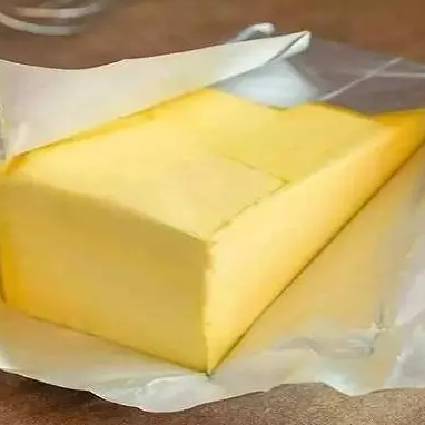 外国人爱吃的“黄油”，到底是什么？用什么材料制作？