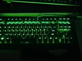 Razer雷蛇黑寡妇机械键盘，带你所向披靡
