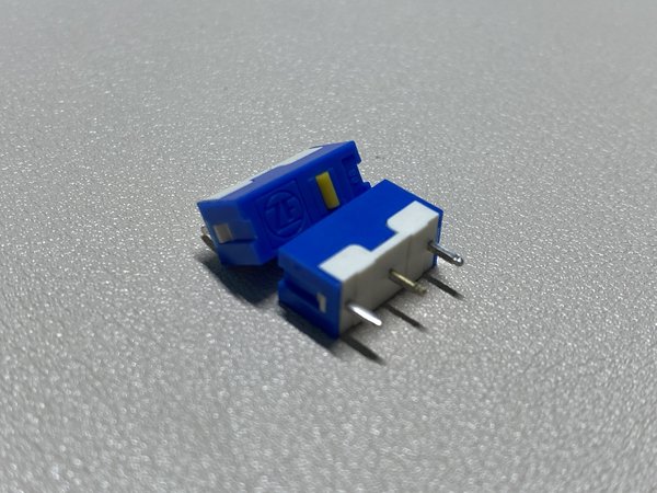 做汽车变速箱的采埃孚又做起了鼠标微动？