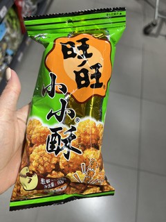 金黄光泽的旺旺小小酥葱香鸡肉味