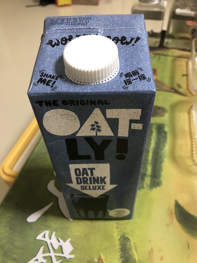 OATLY噢麦力植物蛋白饮料