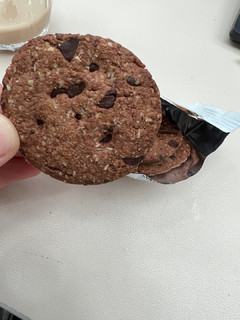 黑巧克力豆燕麦饼干 