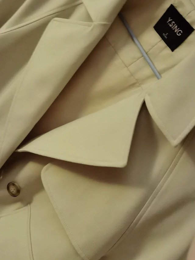换新衣服了……