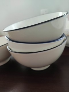 买几个碗，白色的，很漂亮的碗，居家必备0