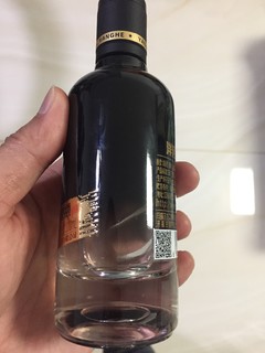 洋河漂亮的小黑瓶