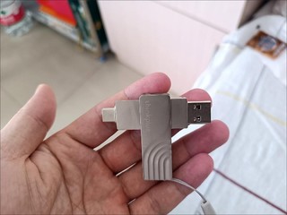 手机电脑两用USB3.0高速64g大容量U盘哟