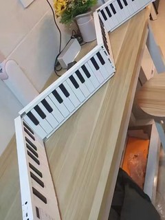 这款折叠便携钢琴也太香了吧！！