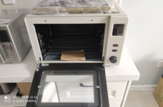 电烤箱独立控温而且是电子调温温度很准确！
