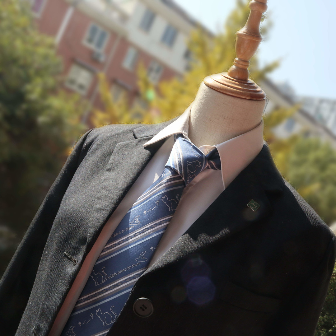 铅华的领带分享------来看看制服女孩如何搭配领带吧！