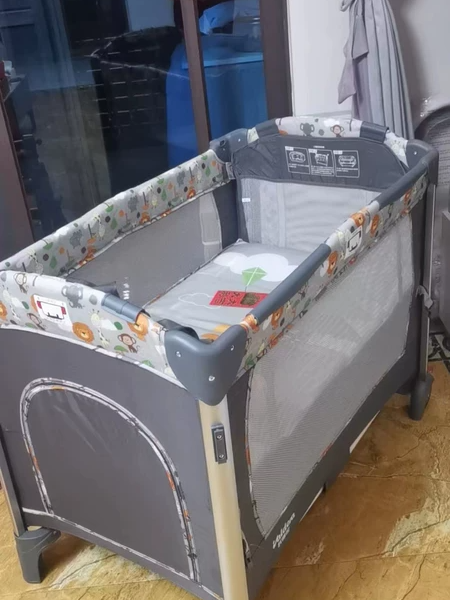 超级实用的婴儿床